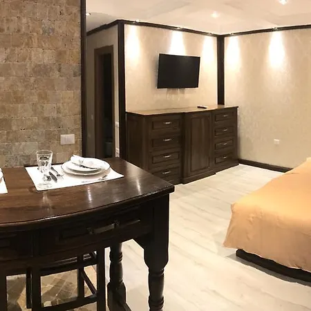 Solid House Residance Anastasia דירה מאמאיה