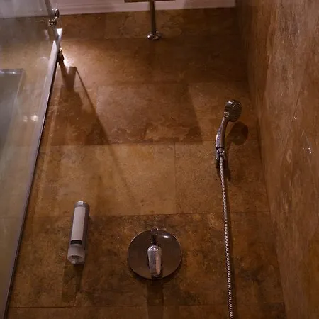 Solid House Residance Anastasia * מאמאיה